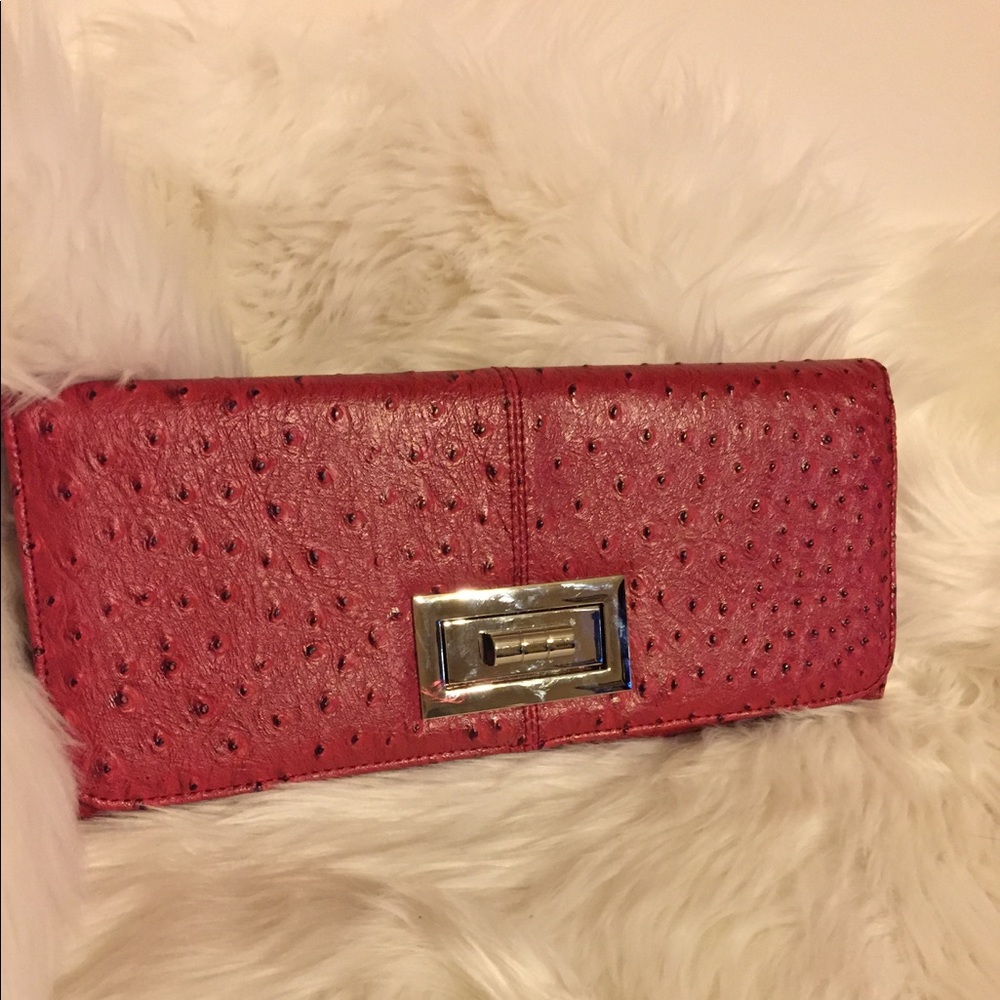 Poppie Jones Clutch